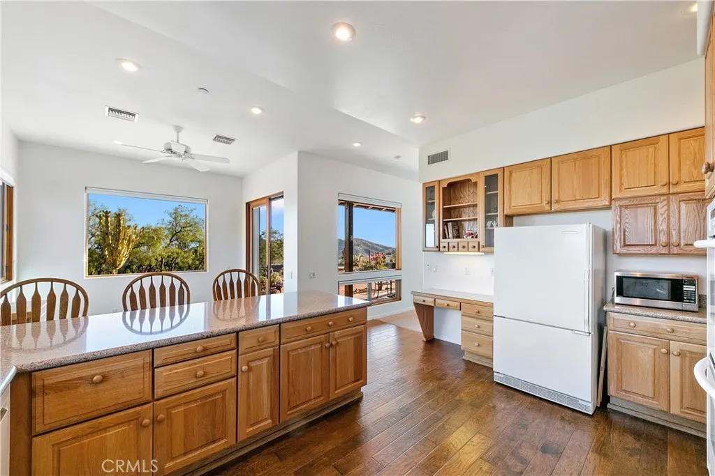 8400 Mipolomol Road, Malibu, California 90265 home-pic-20